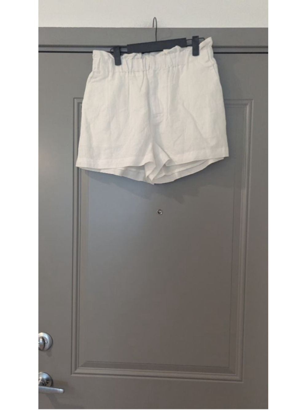 Women's Chelsea & Violet White High Waist Shorts Size 8